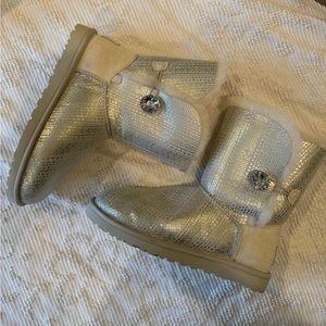 Ugg Bailey Button Bling